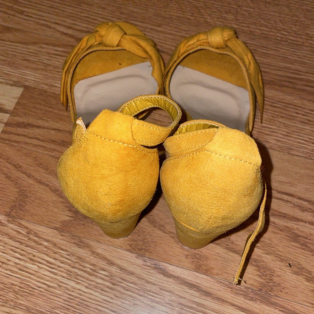 BAMBOO Mustard Yellow Heels with Bow Accent - Picture 5 of 15